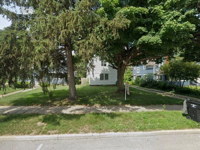 House image located at South Bend, IN 46614