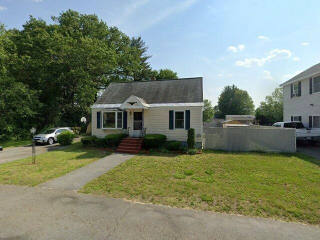 House image located at Dracut, MA 01826