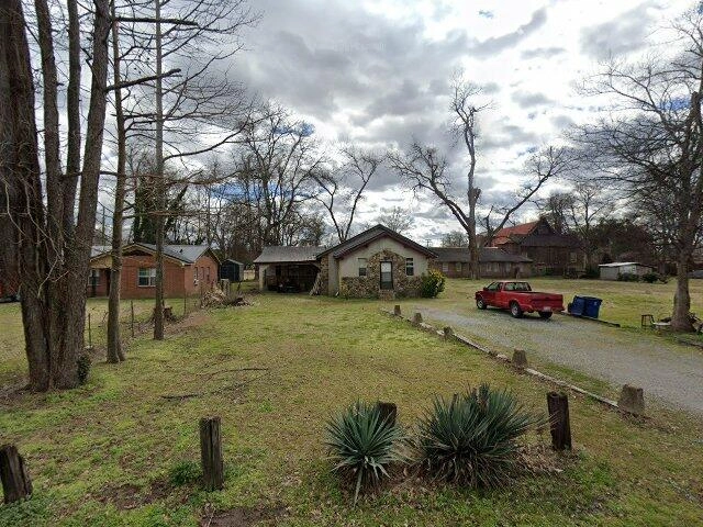 House image located at Lansing, MI 48906