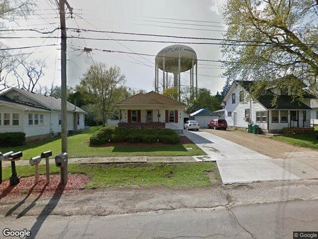 House image located at Freeport, IL 61032