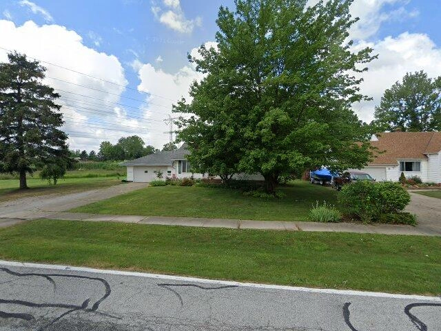 House image located at North Olmsted, OH 44070