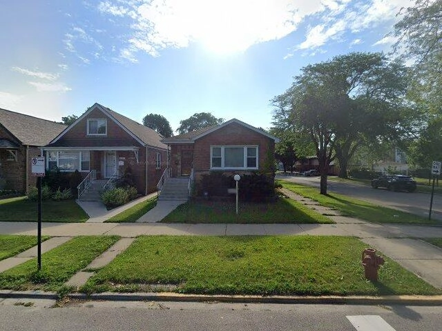 House image located at Chicago, IL 60617