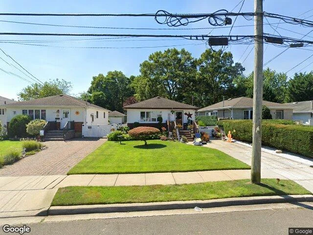 House image located at Massapequa, NY 11758