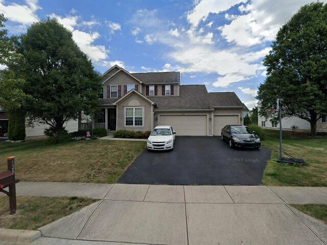 House image located at Pickerington, OH 43147