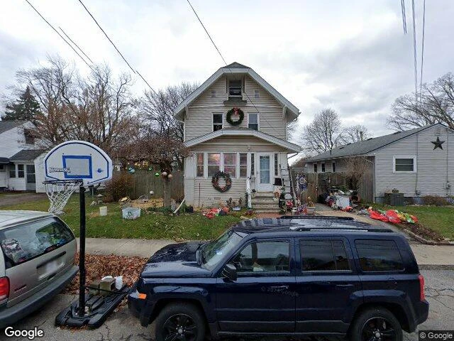 House image located at Akron, OH 44314