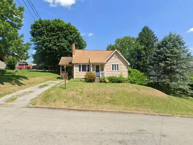 House image located at Beaver Falls, PA 15010