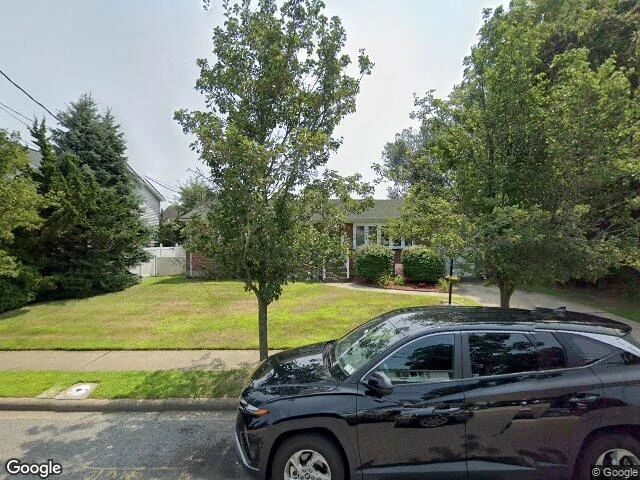 House image located at Farmingdale, NY 11735