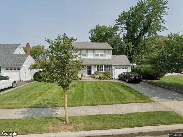 House image located at Farmingdale, NY 11735