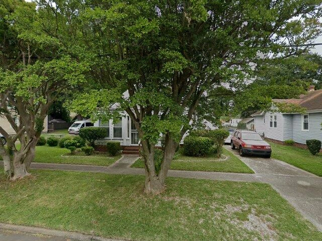 House image located at Petersburg, VA 23803