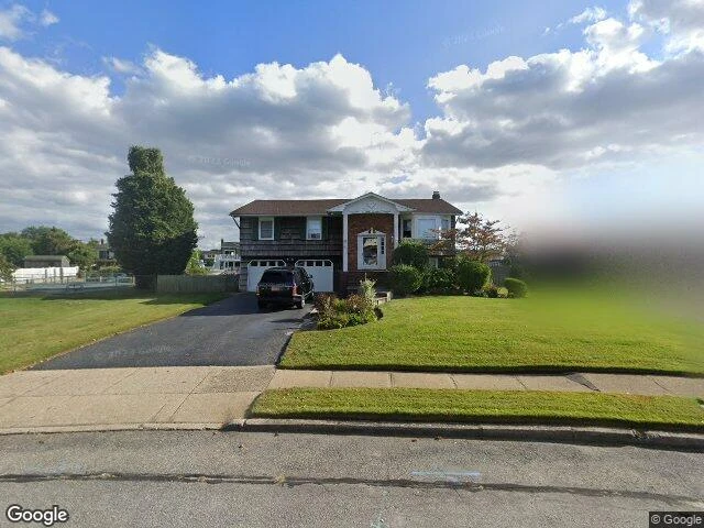 House image located at West Islip, NY 11795