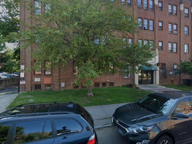 House image located at Hartford, CT 06105