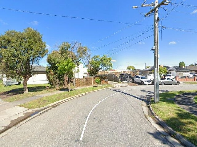 House image located at Menomonee Falls, WI 53051