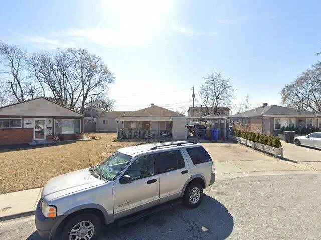 House image located at Chicago, IL 60652