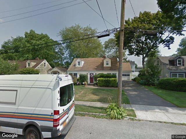 House image located at Lindenhurst, NY 11757