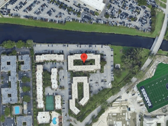 House image located at Miami, FL 33156