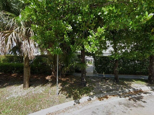 House image located at Miami, FL 33138