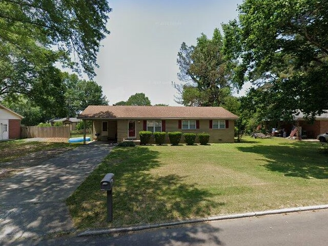 House image located at Bolivar, TN 38008