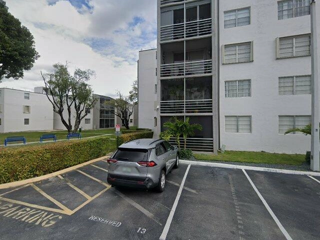 House image located at Miami, FL 33183