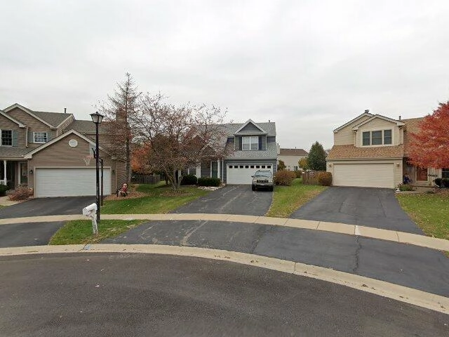 House image located at Geneva, IL 60134