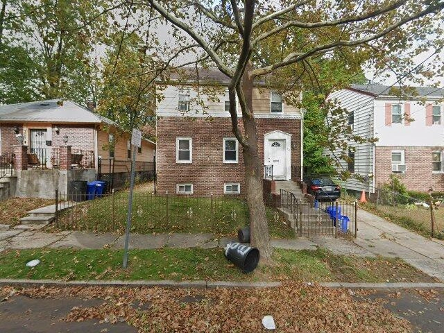 House image located at Newark, NJ 07112