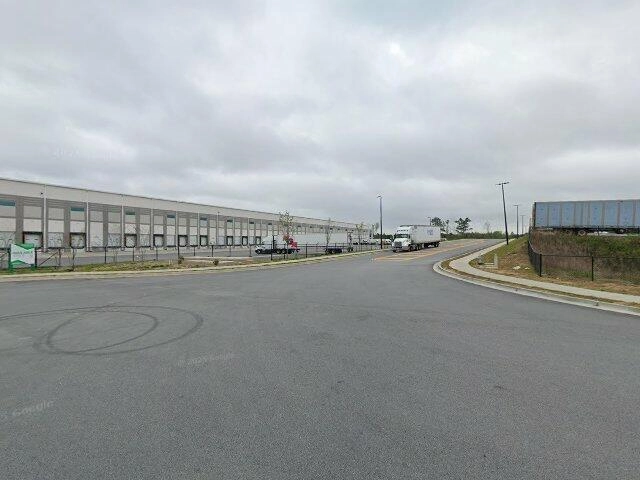 House image located at Lansing, MI 48906