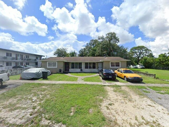 House image located at Miami, FL 33161