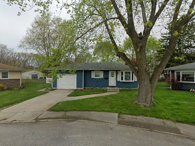 House image located at Hobart, IN 46342
