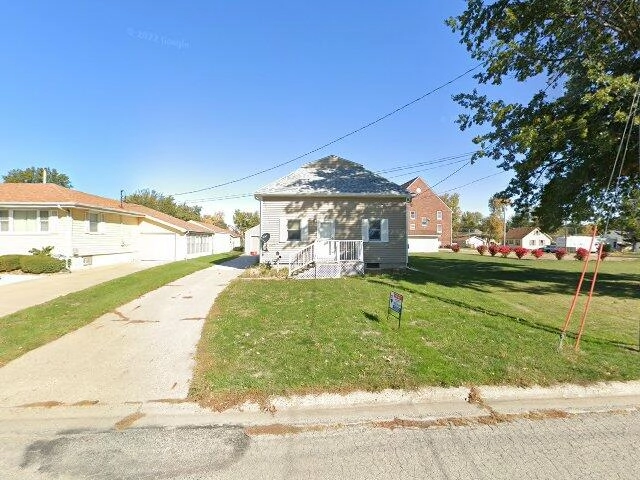 House image located at Newton, IA 50208
