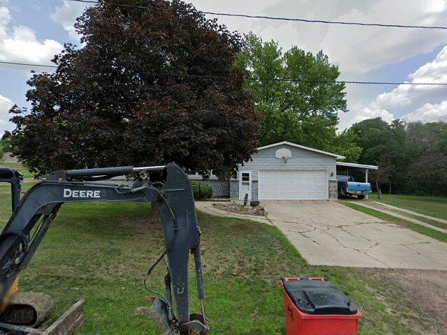 House image located at Lena, IL 61048