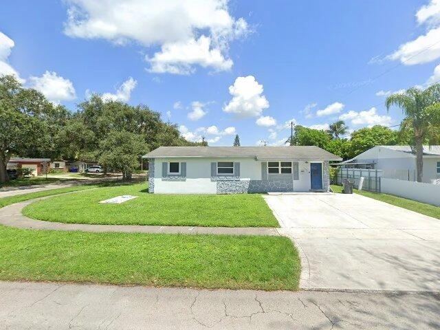 House image located at Hollywood, FL 33024