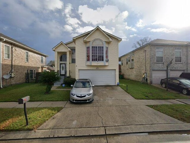 House image located at Gretna, LA 70056