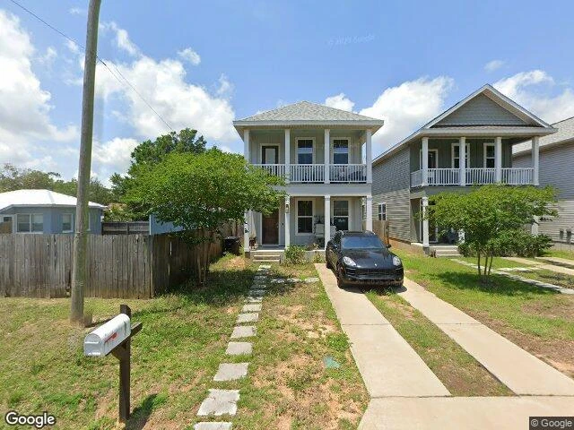 House image located at Pensacola, FL 32502