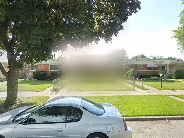 House image located at Chicago, IL 60628