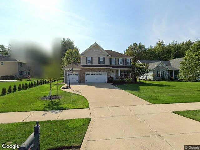 House image located at Willoughby, OH 44094