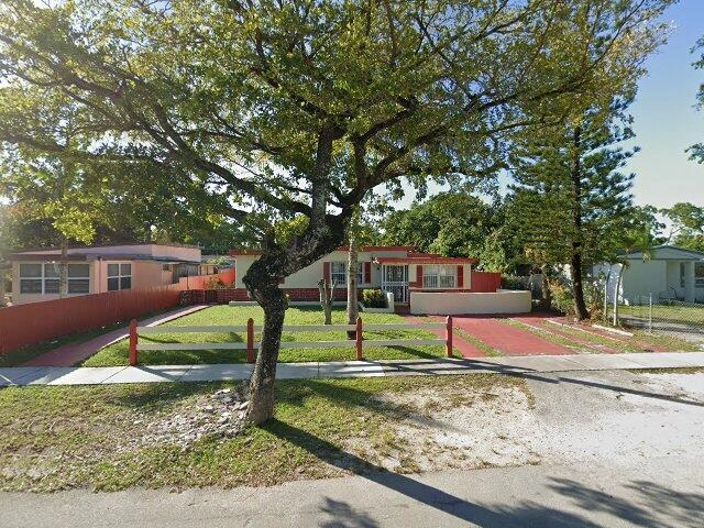 House image located at Miami, FL 33168