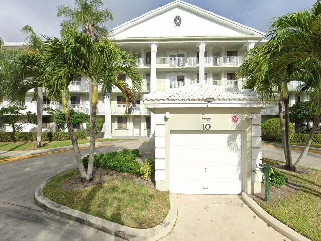 House image located at West Palm Beach, FL 33409