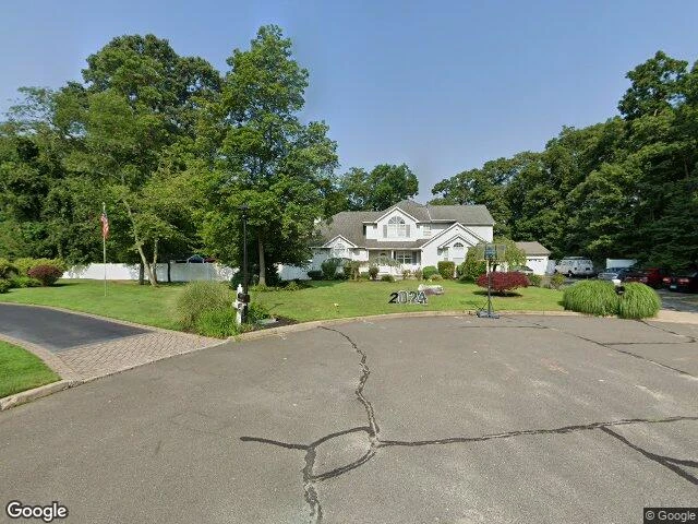 House image located at Moriches, NY 11955