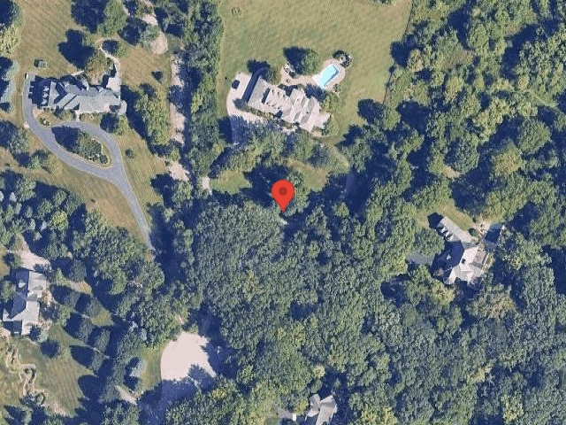 House image located at Barrington, IL 60010