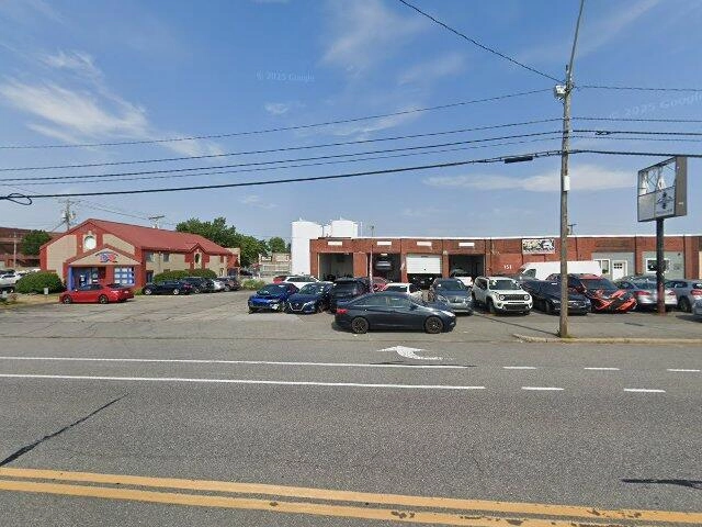 House image located at Enfield, CT 06082