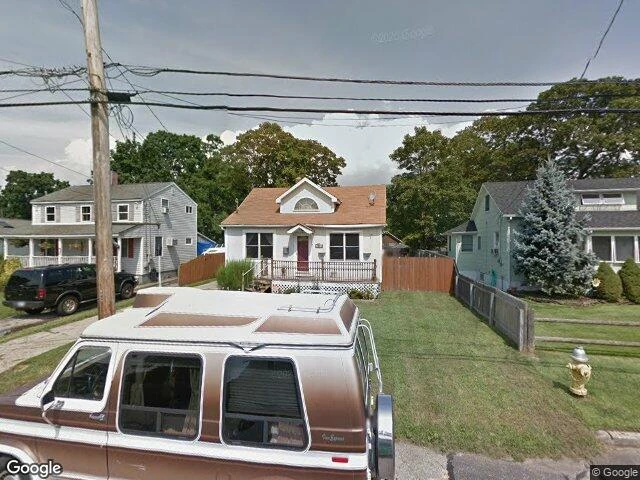 House image located at Islip, NY 11751
