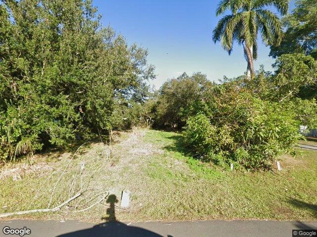 House image located at Fort Myers, FL 33905