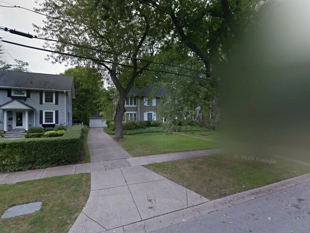 House image located at Winnetka, IL 60093