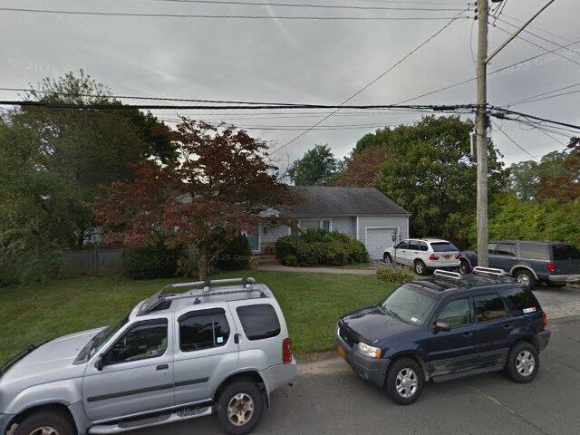 House image located at Lindenhurst, NY 11757