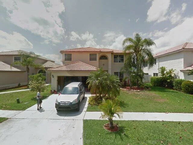 House image located at Hollywood, FL 33029