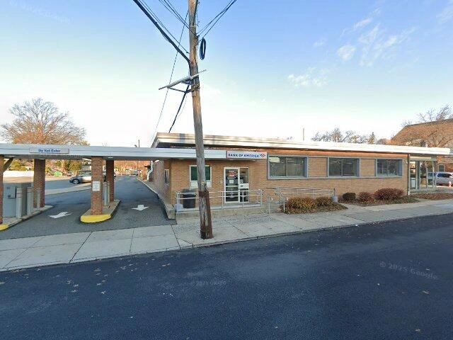 House image located at Newcomerstown, OH 43832