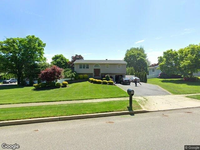 House image located at Commack, NY 11725