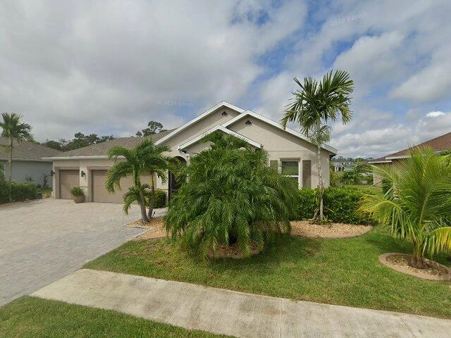 House image located at Fort Myers, FL 33908