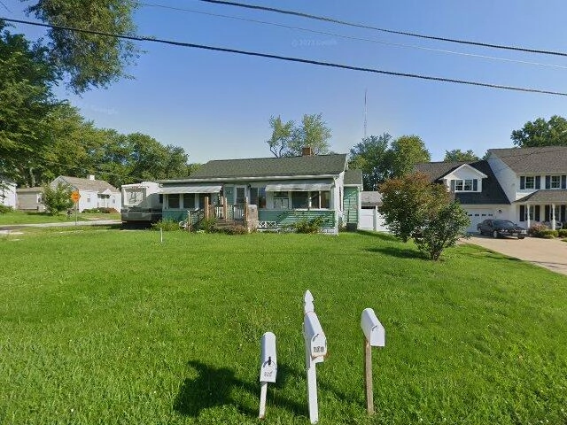 House image located at Creve Coeur, IL 61610