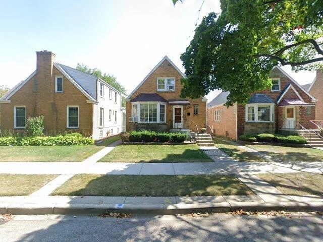 House image located at Chicago, IL 60646