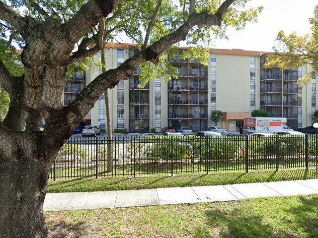 House image located at North Miami Beach, FL 33160